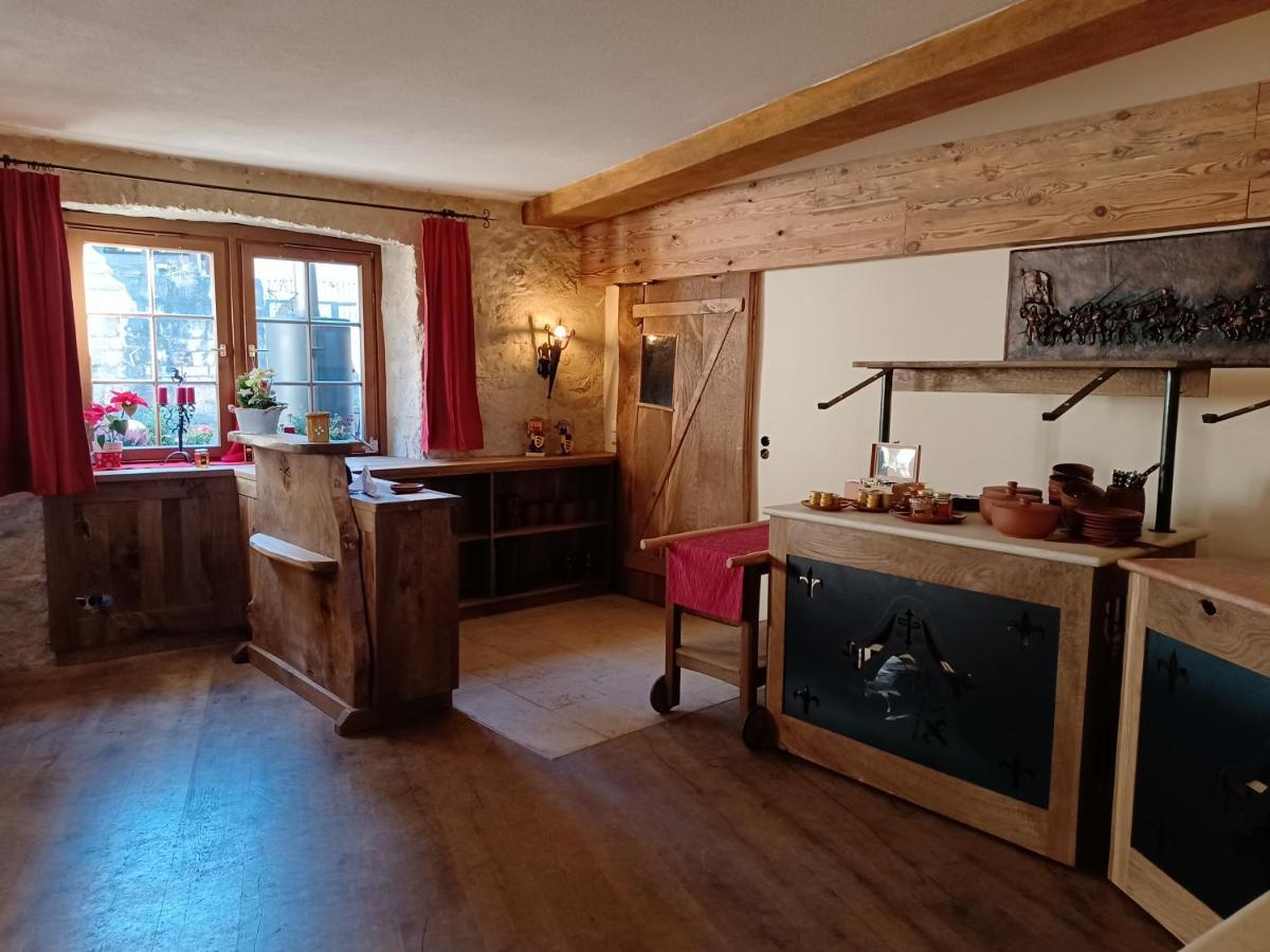 Burg Katzenstein Hotel ภายนอก รูปภาพ